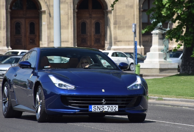 Ferrari GTC4Lusso