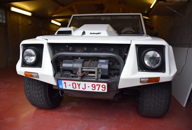 Lamborghini LM002