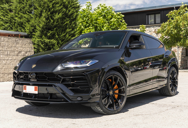 Lamborghini Urus