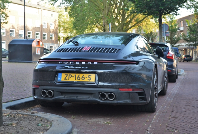 Porsche 992 Carrera 4S