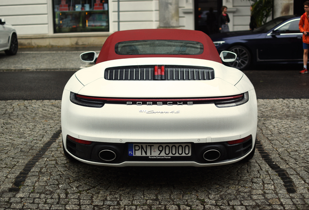 Porsche 992 Carrera 4S Cabriolet