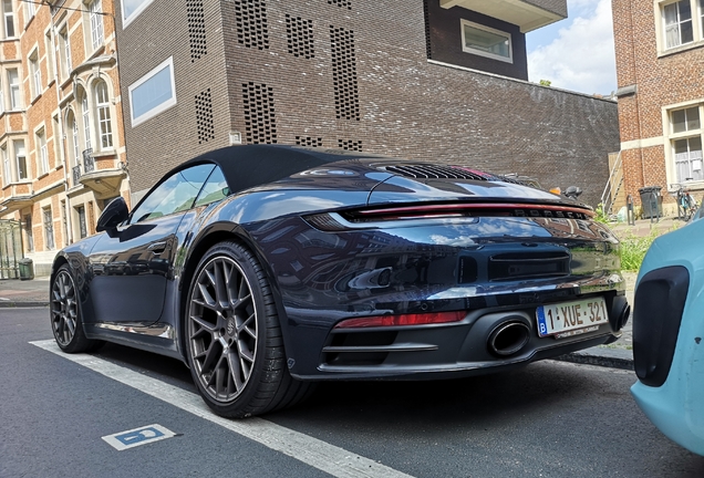 Porsche 992 Carrera 4S Cabriolet