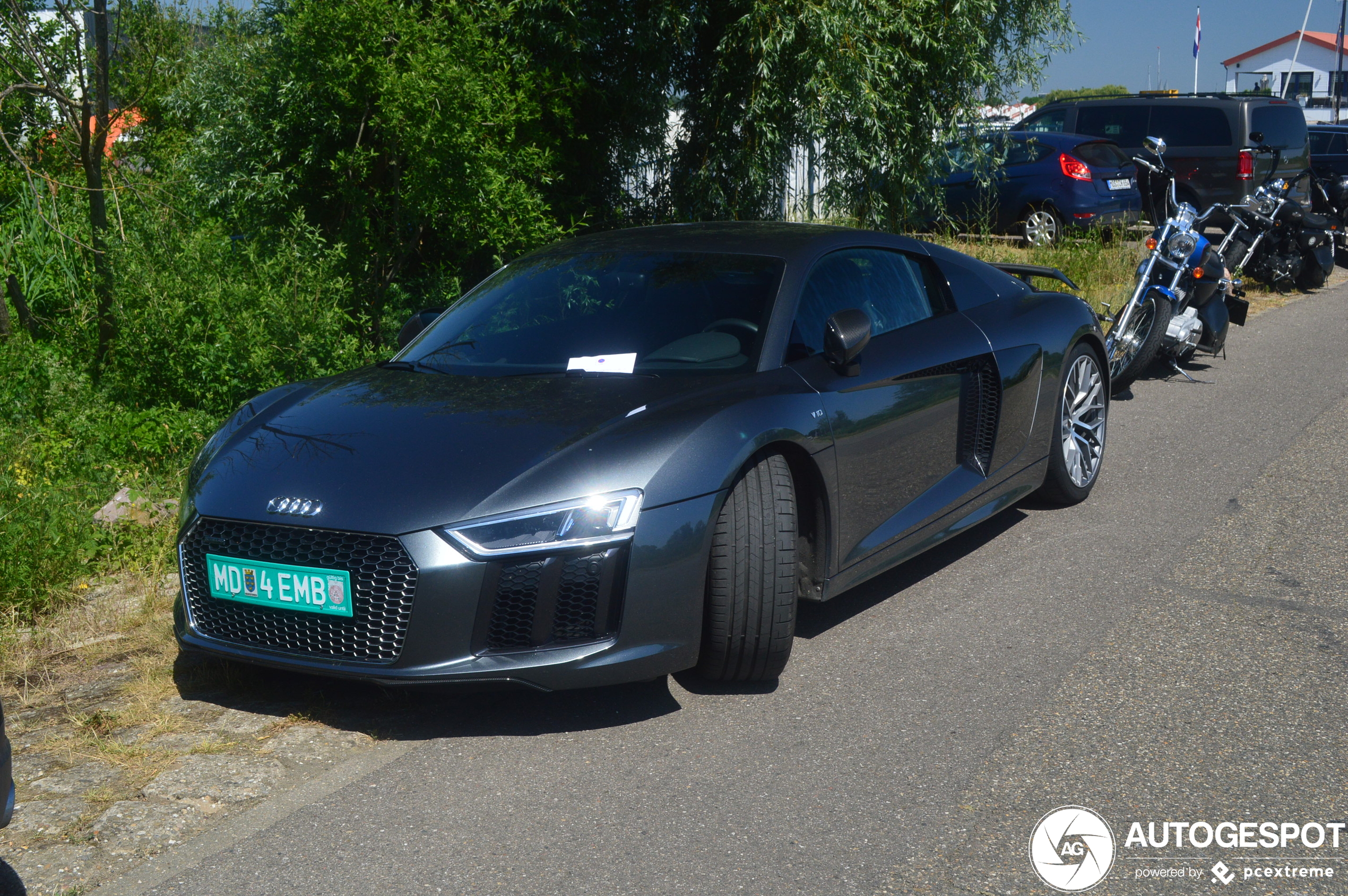 Audi R8 V10 Plus 2015