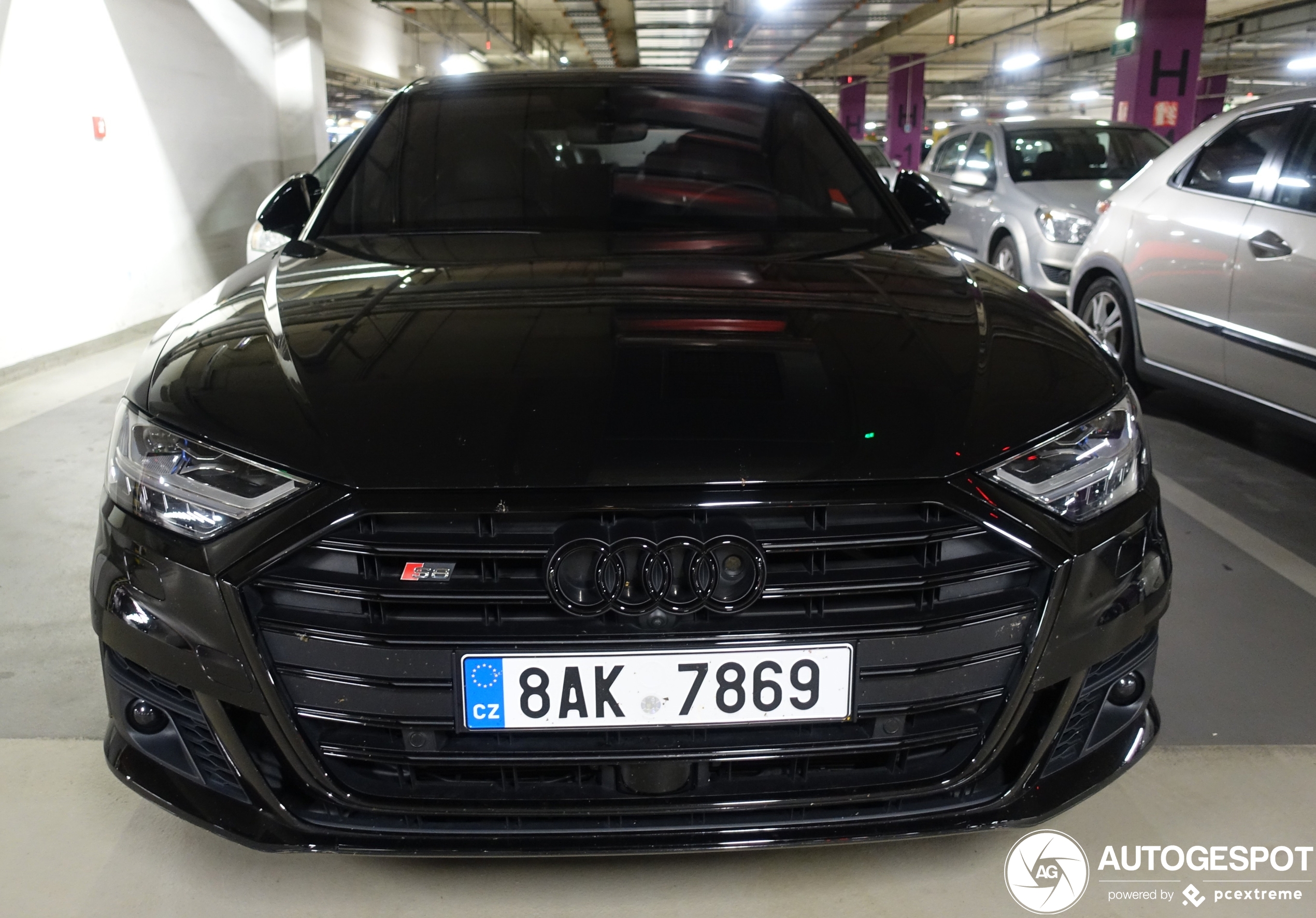 Audi S8 D5