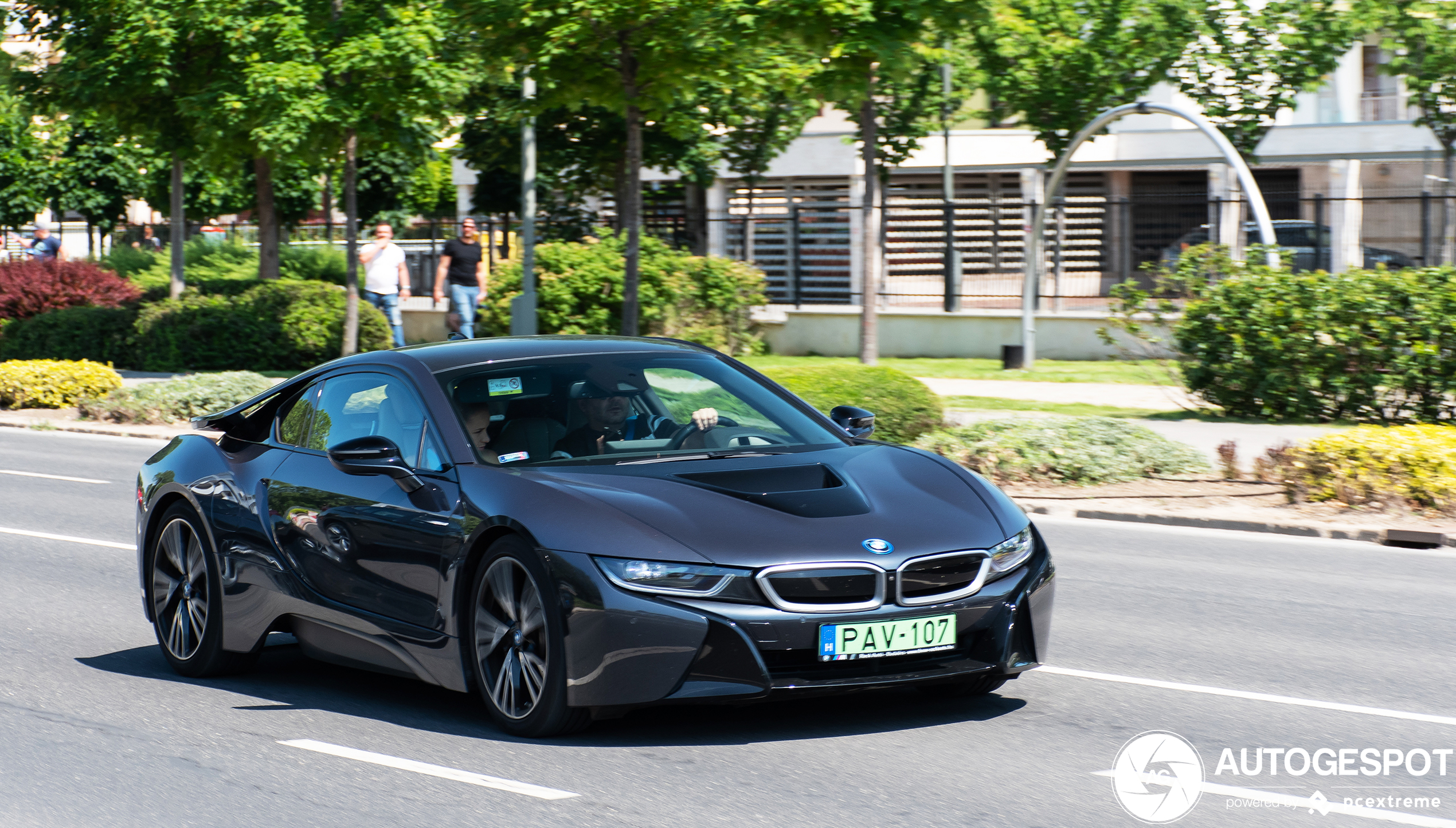 BMW i8