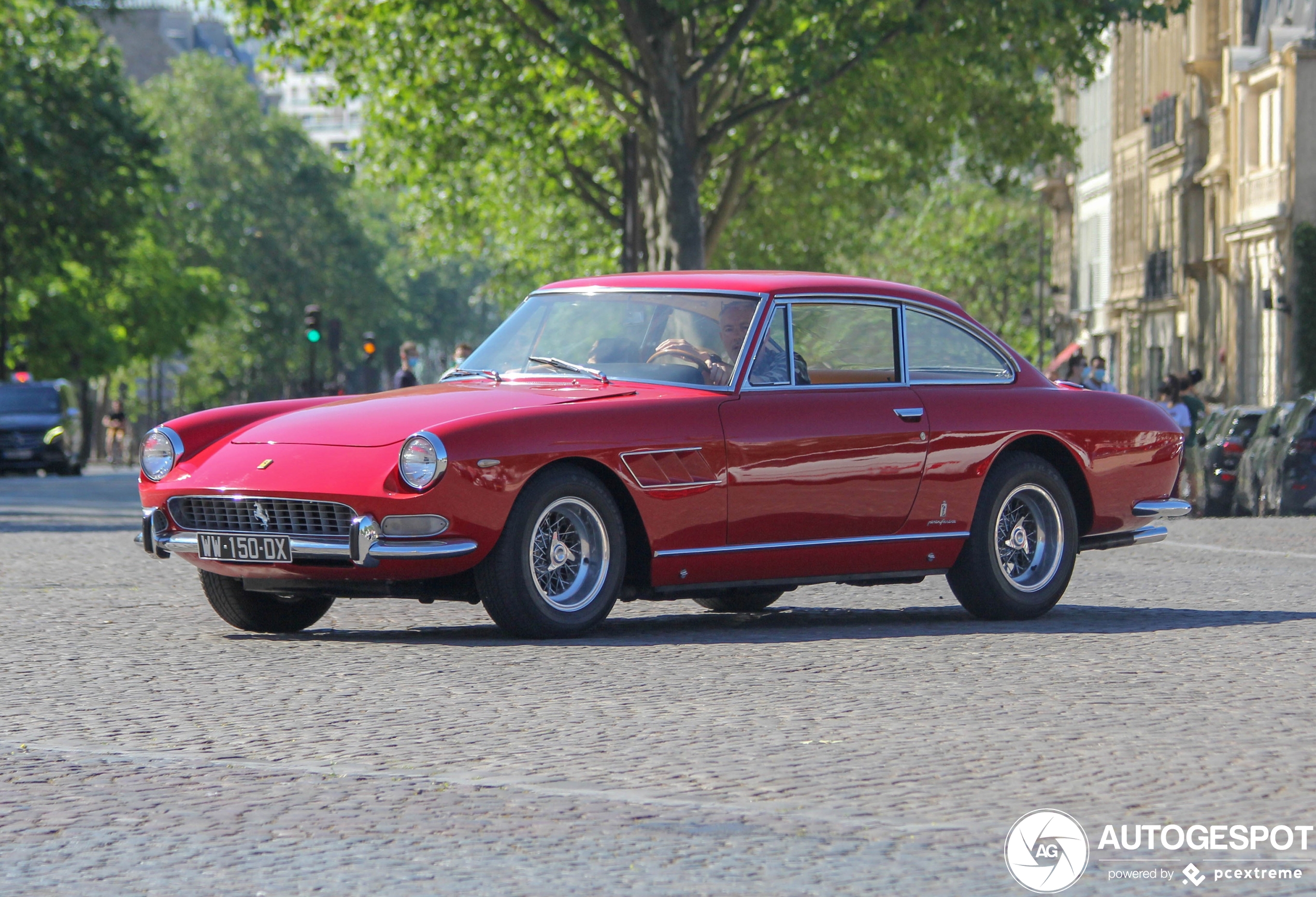 Ferrari 330 GT 2+2 Series II