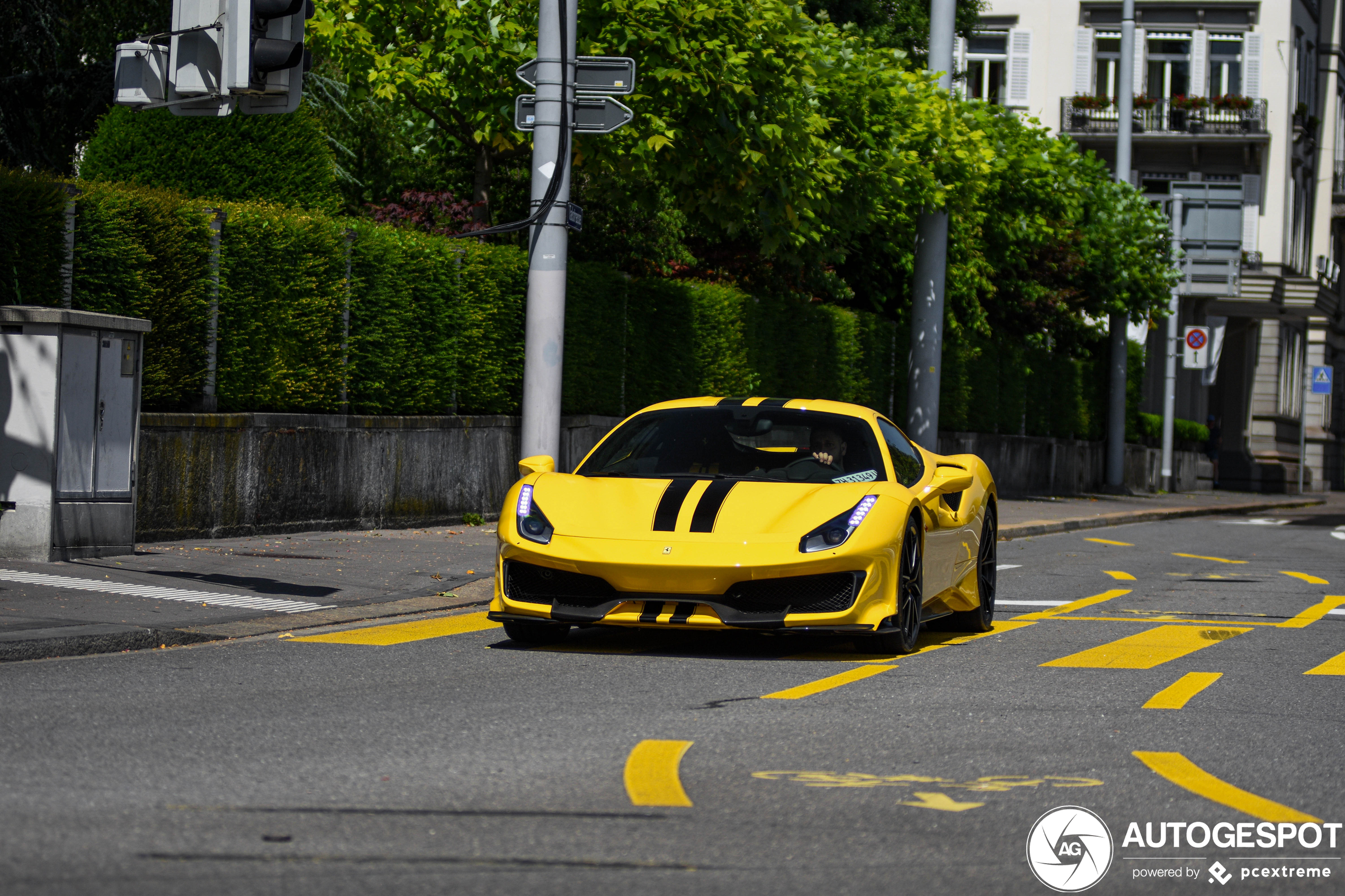 Ferrari 488 Pista