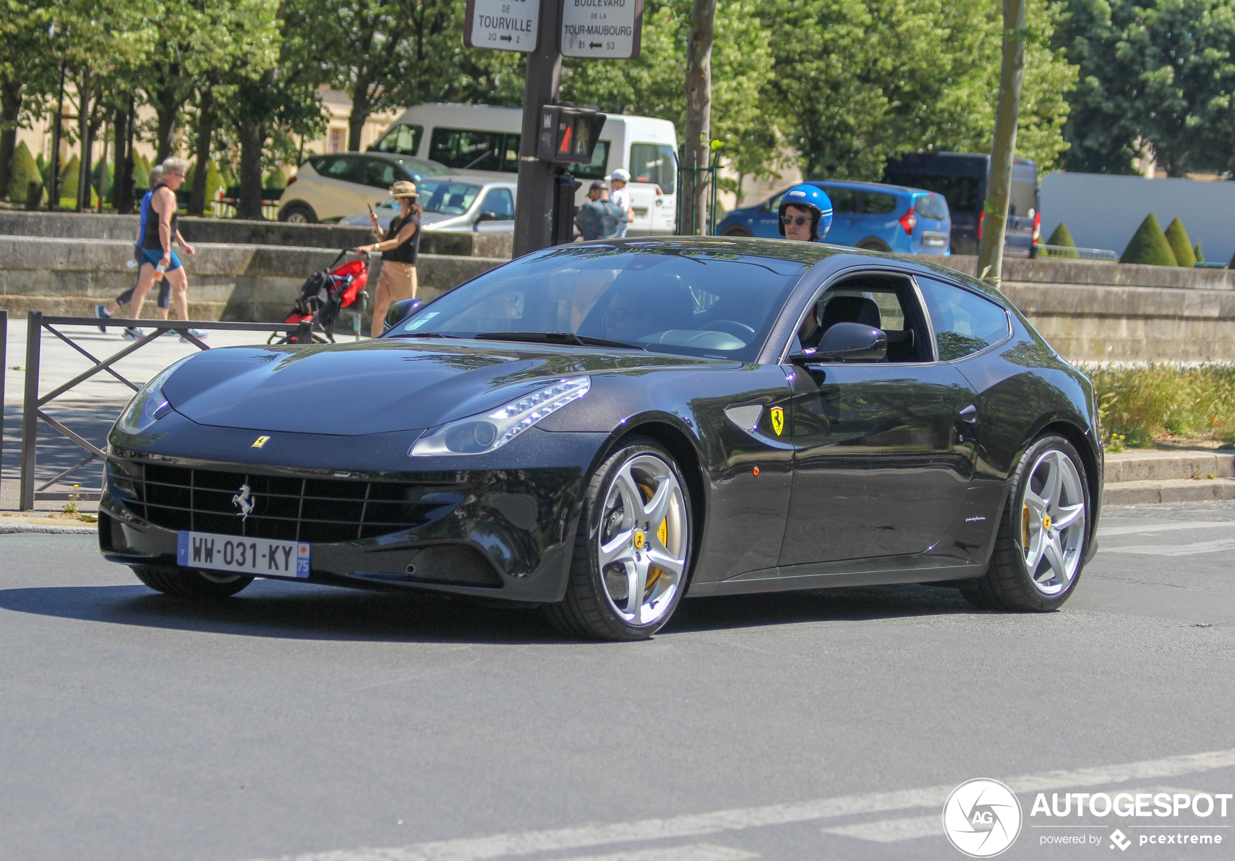 Ferrari FF