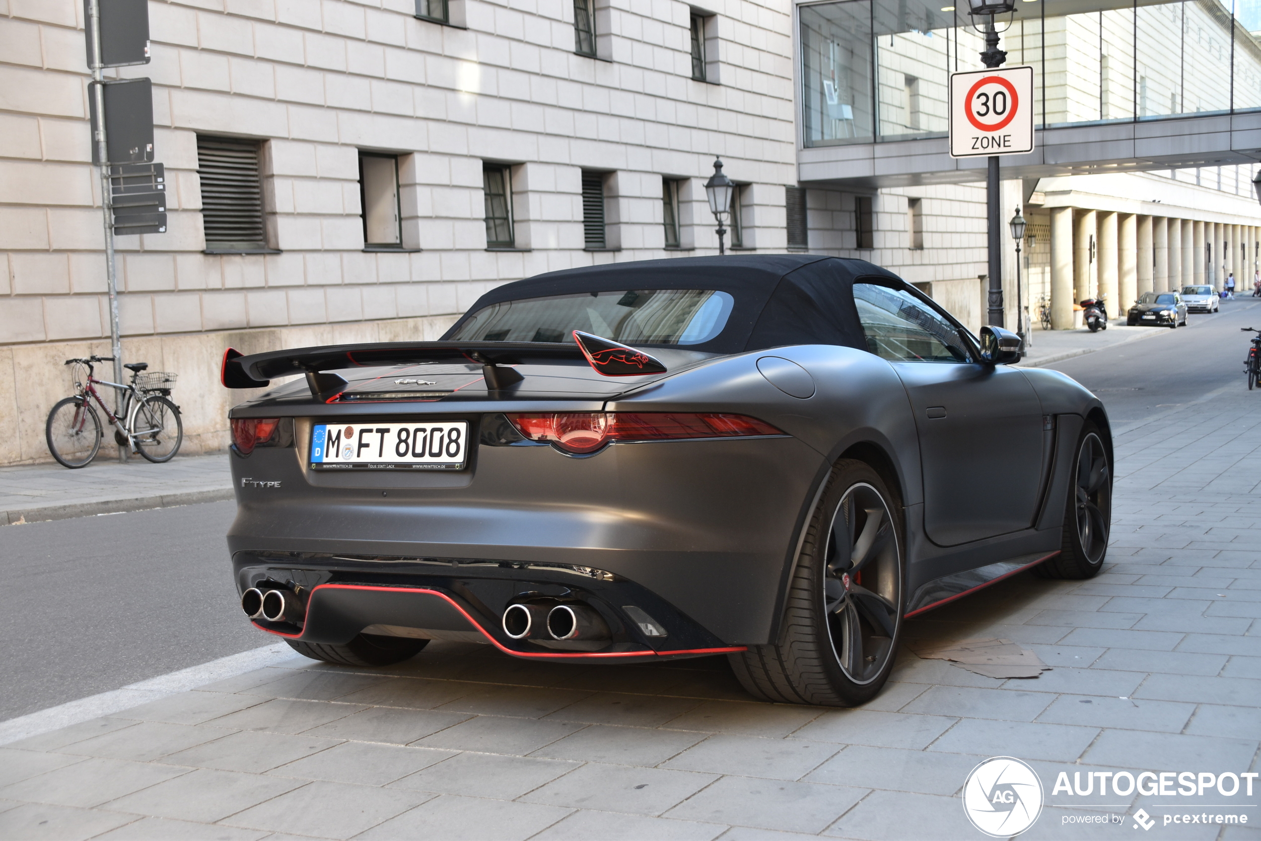 Jaguar F-TYPE R Convertible