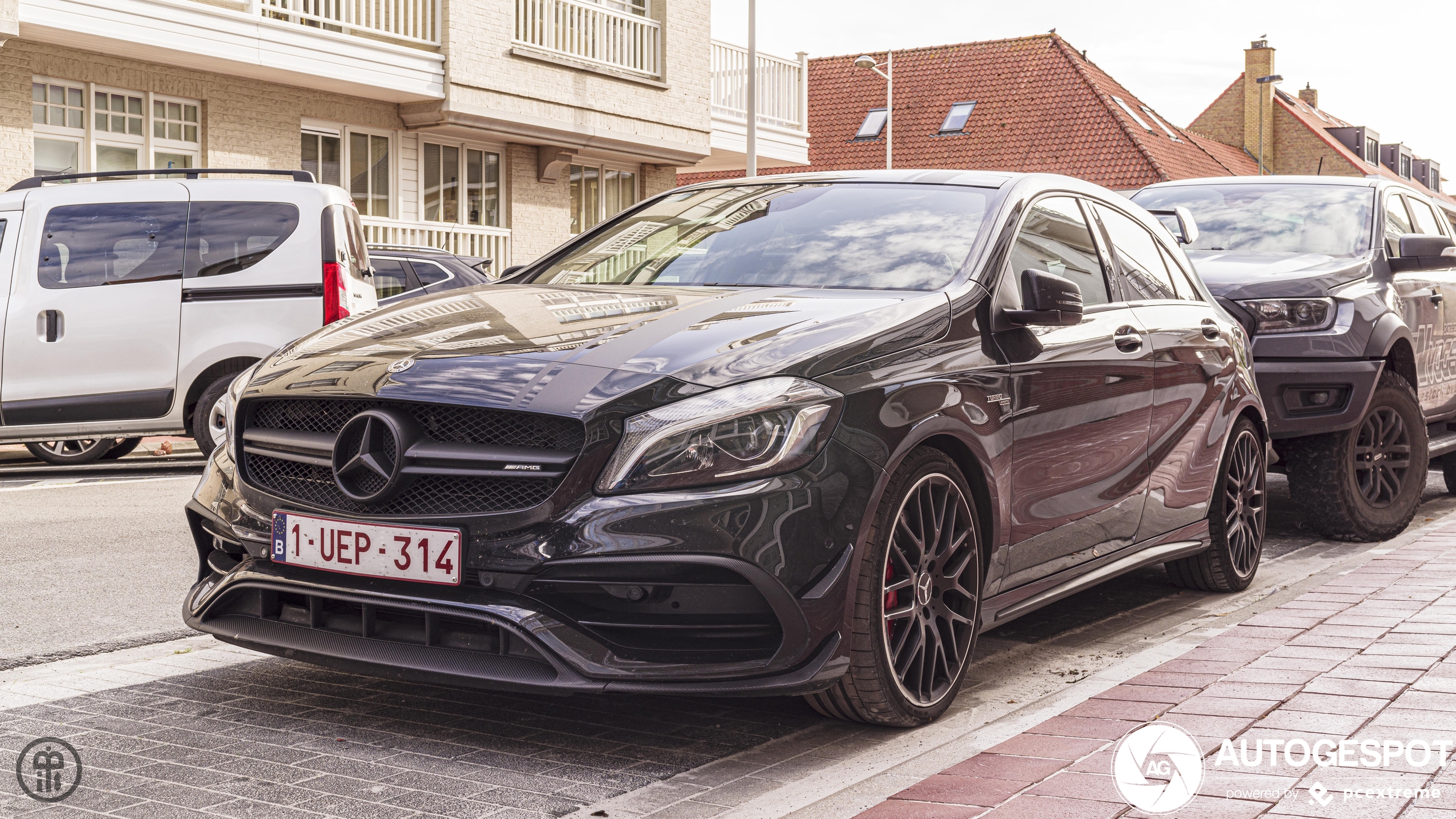 Mercedes-AMG A 45 W176 2015