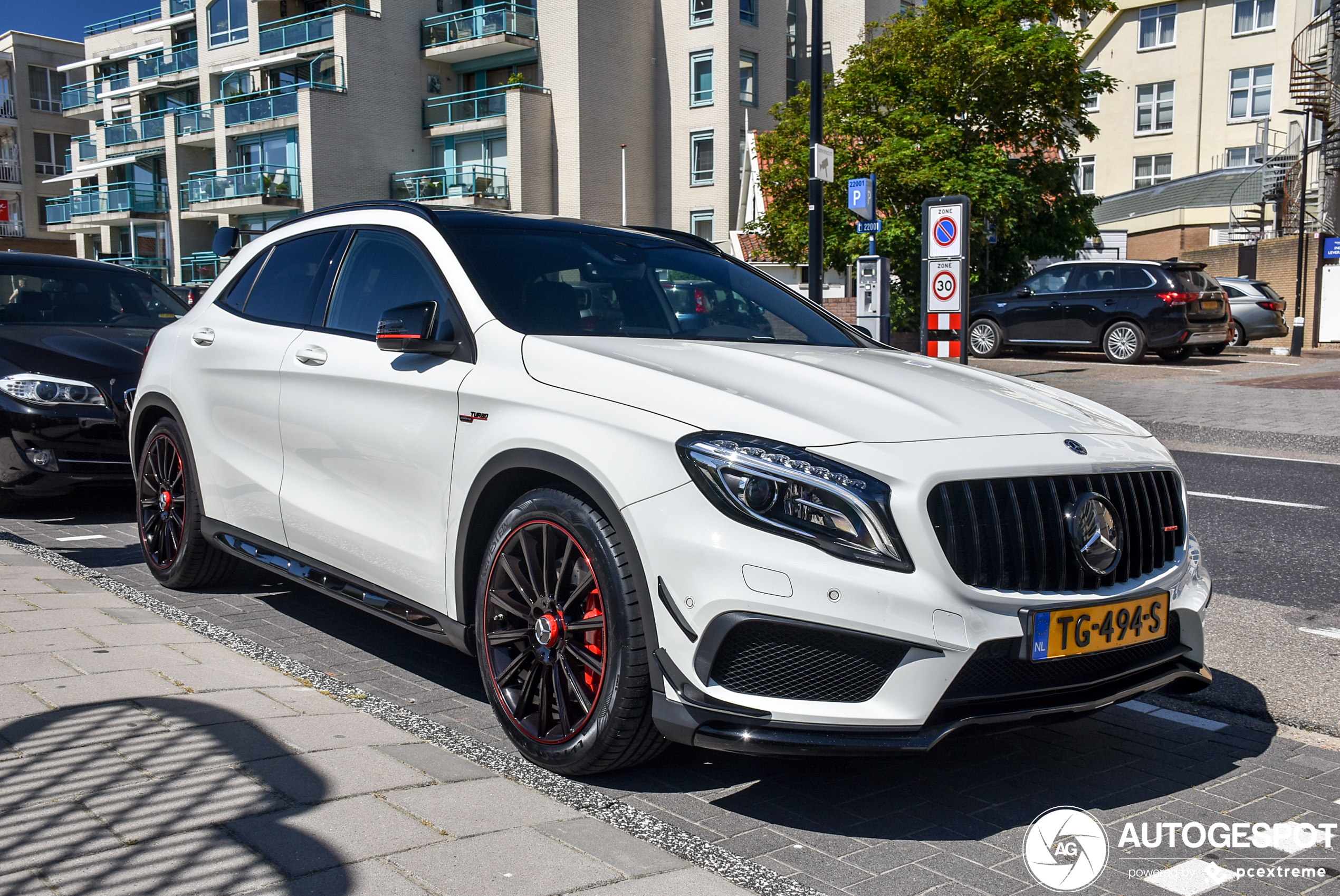 Mercedes-Benz GLA 45 AMG X156