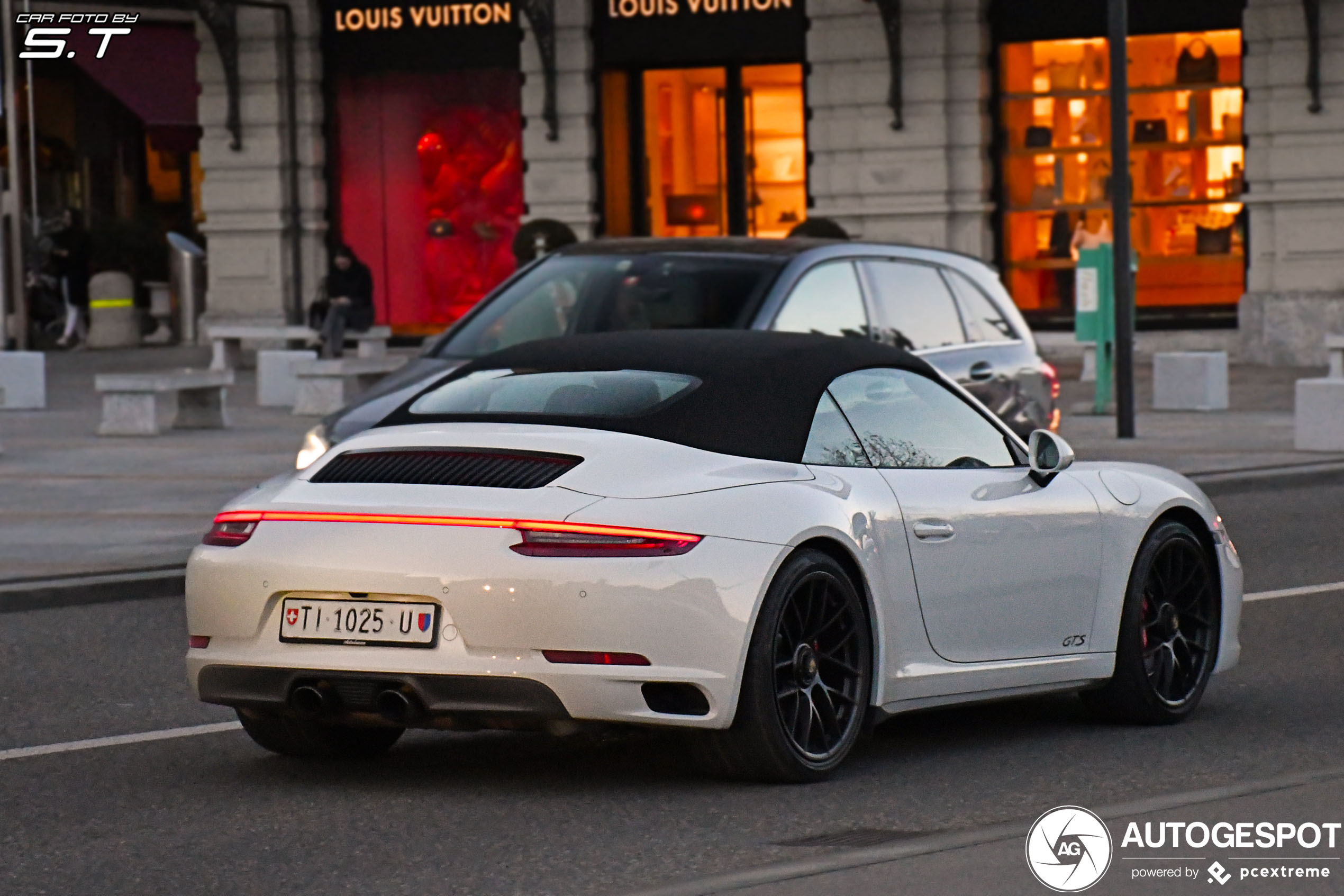 Porsche 991 Carrera 4 GTS Cabriolet MkII