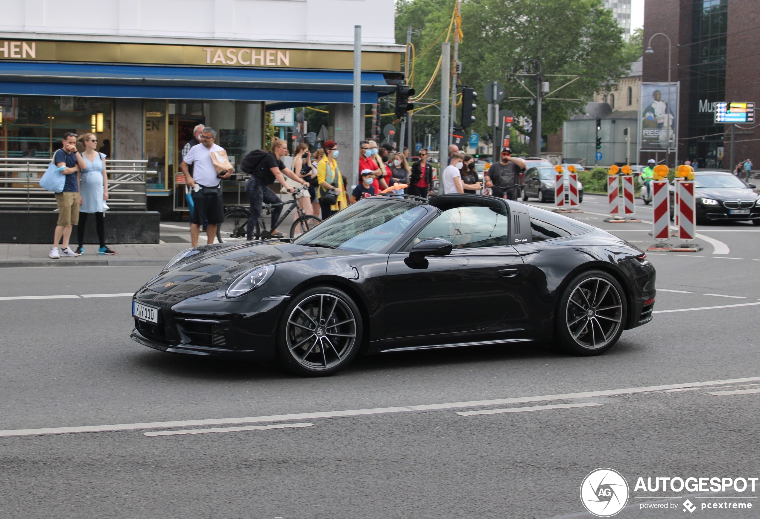 Porsche 992 Targa 4S