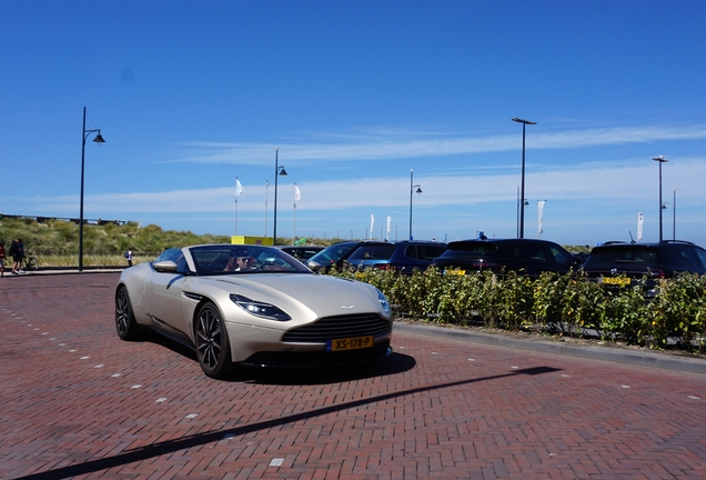 Aston Martin DB11 V8 Volante