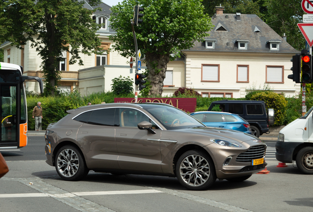 Aston Martin DBX