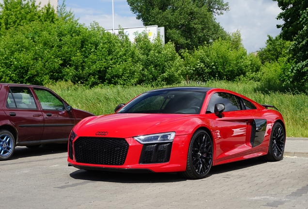 Audi R8 V10 Plus 2015