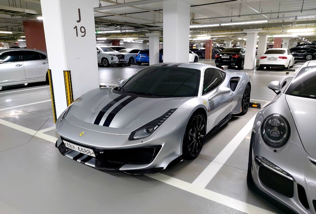 Ferrari 488 Pista