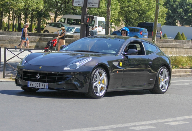 Ferrari FF