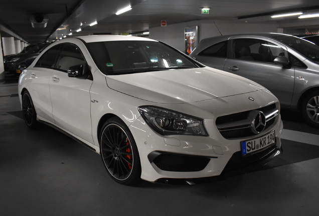 Mercedes-Benz CLA 45 AMG C117