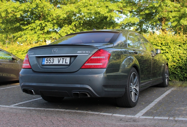 Mercedes-Benz S 63 AMG W221 2011