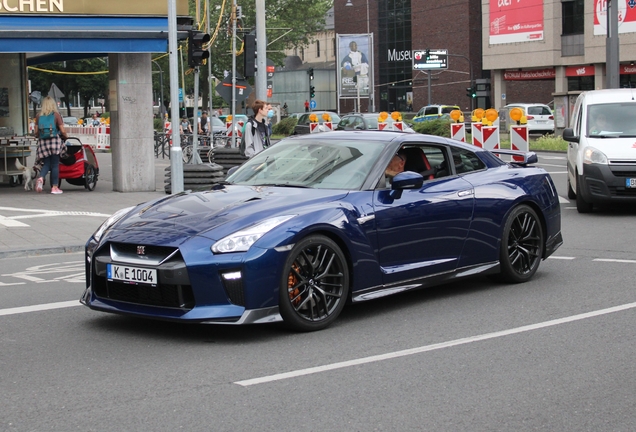 Nissan GT-R 2017