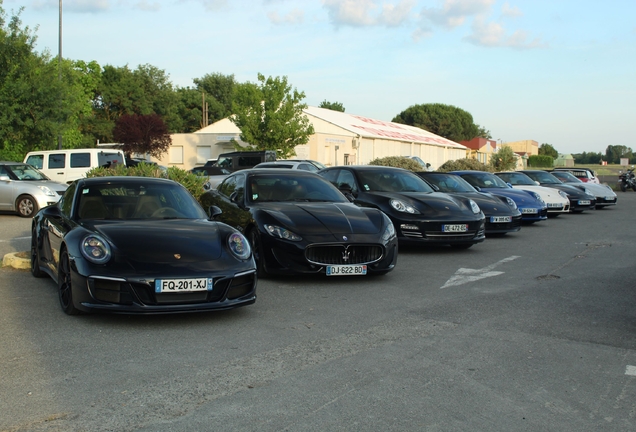 Porsche 992 Carrera 4S Cabriolet