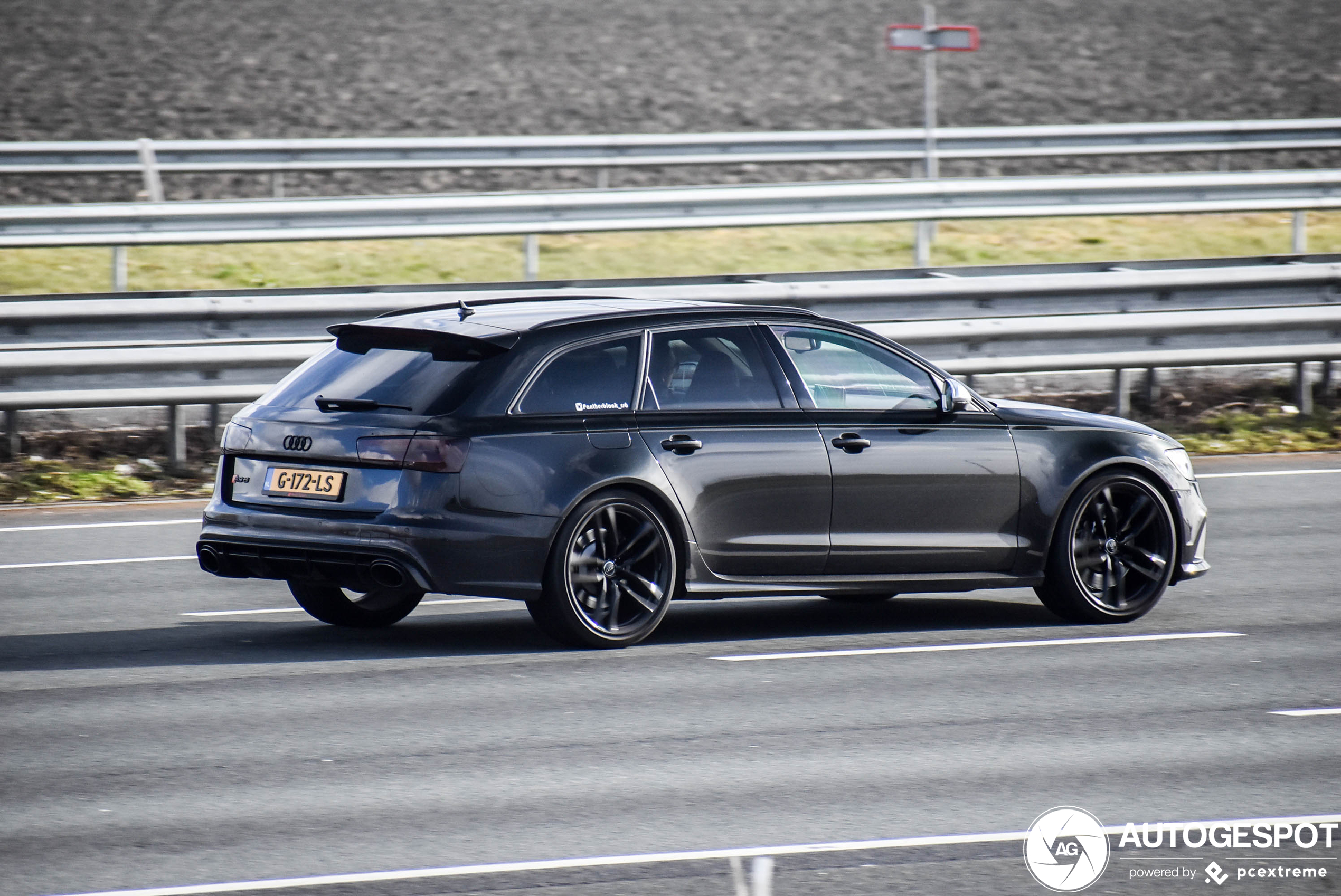 Audi RS6 Avant C7