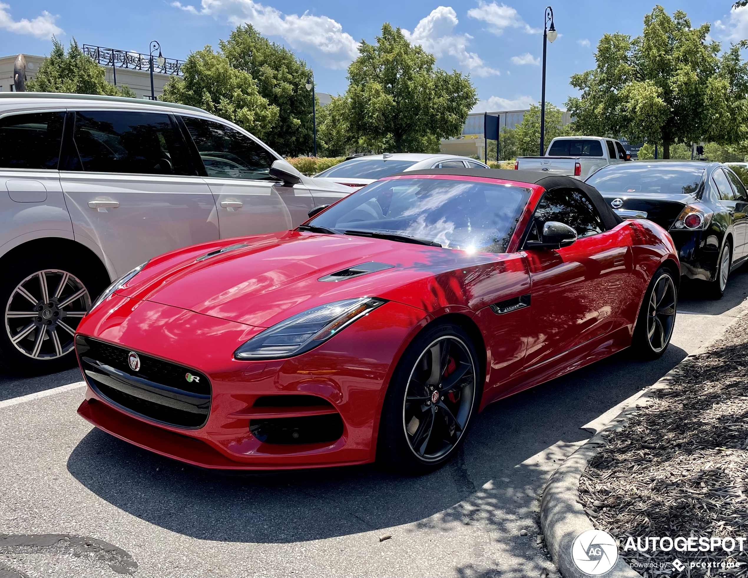 Jaguar F-TYPE R Convertible 2017