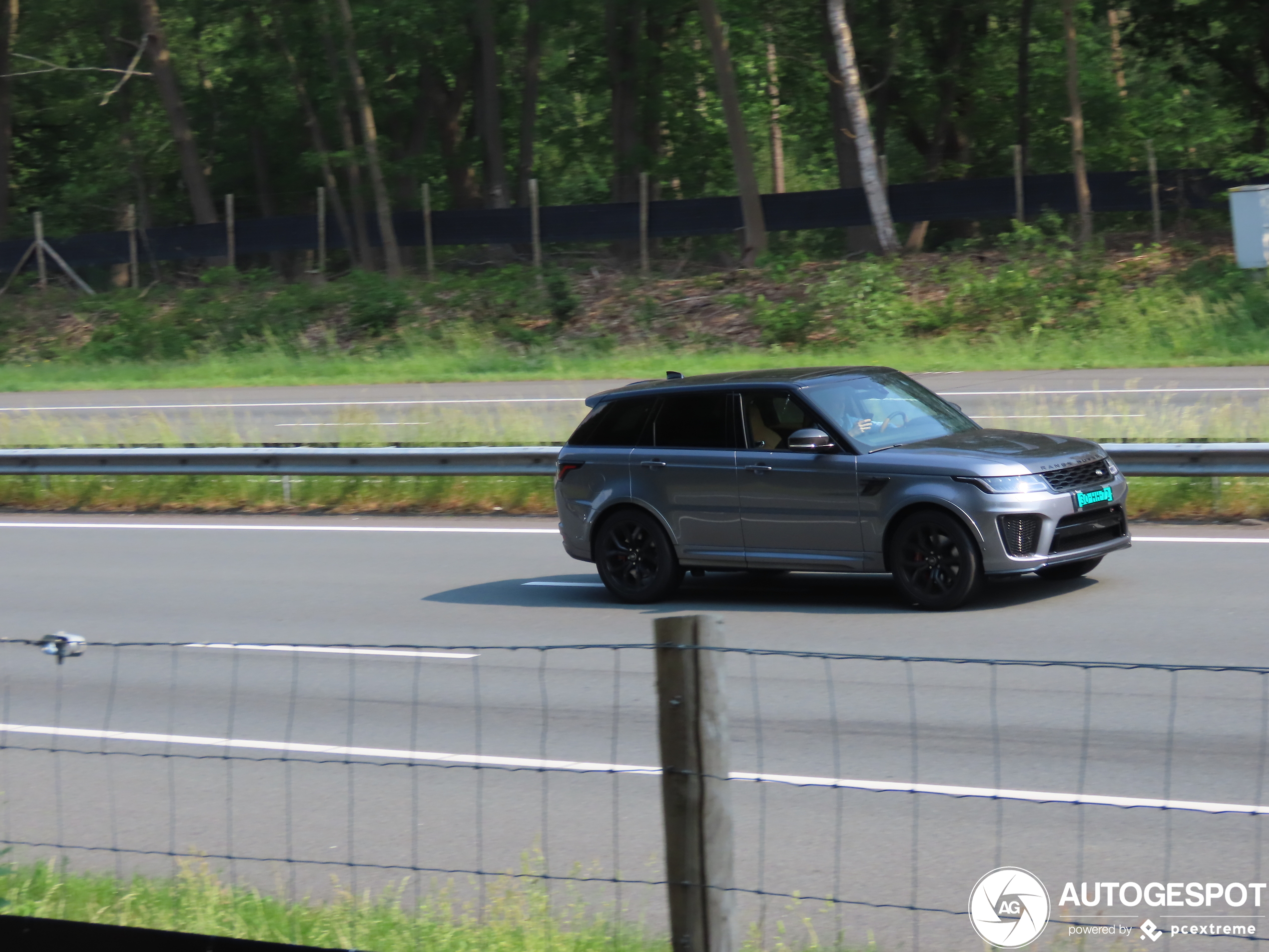 Land Rover Range Rover Sport SVR 2018 Carbon Edition