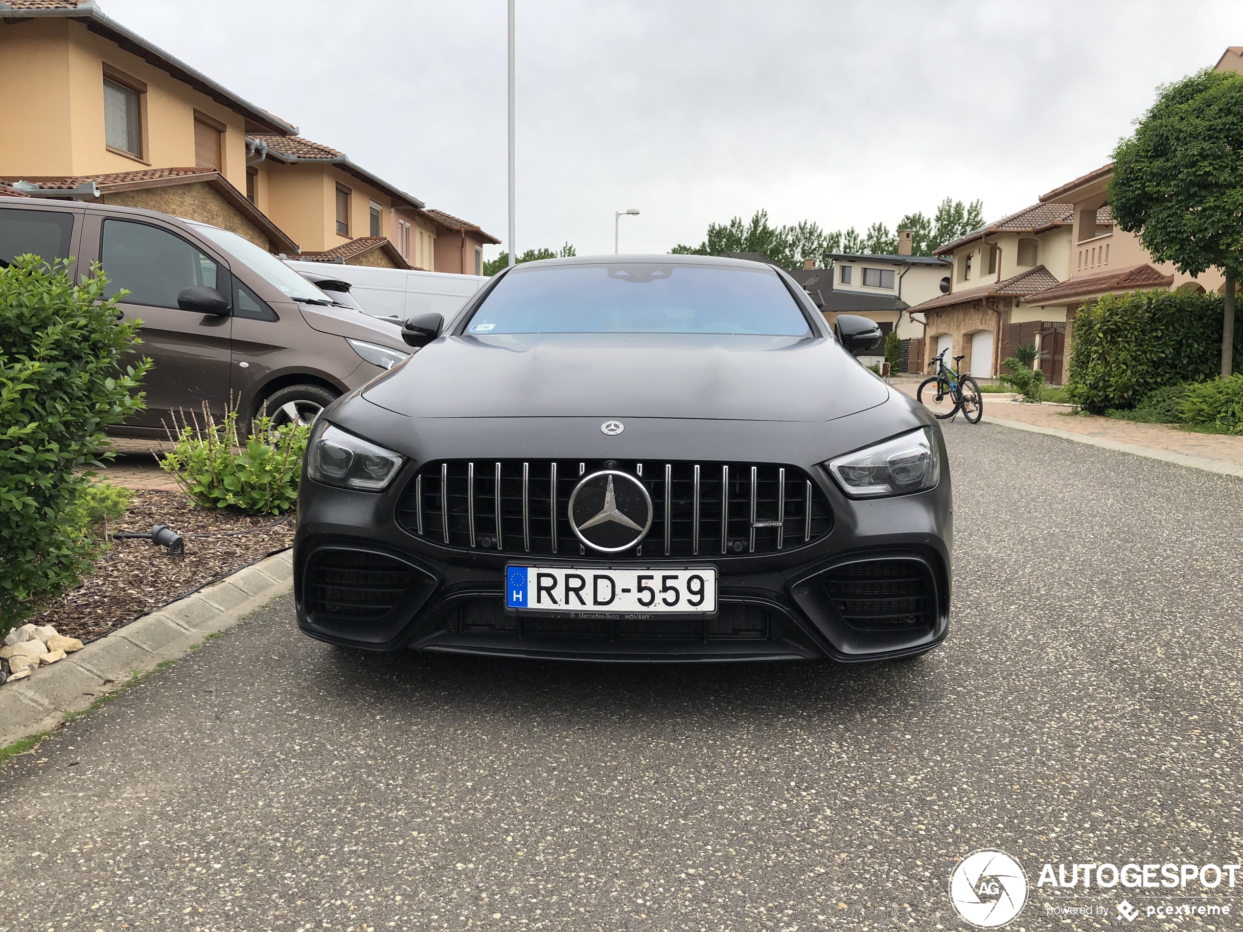 Mercedes-AMG GT 63 S X290