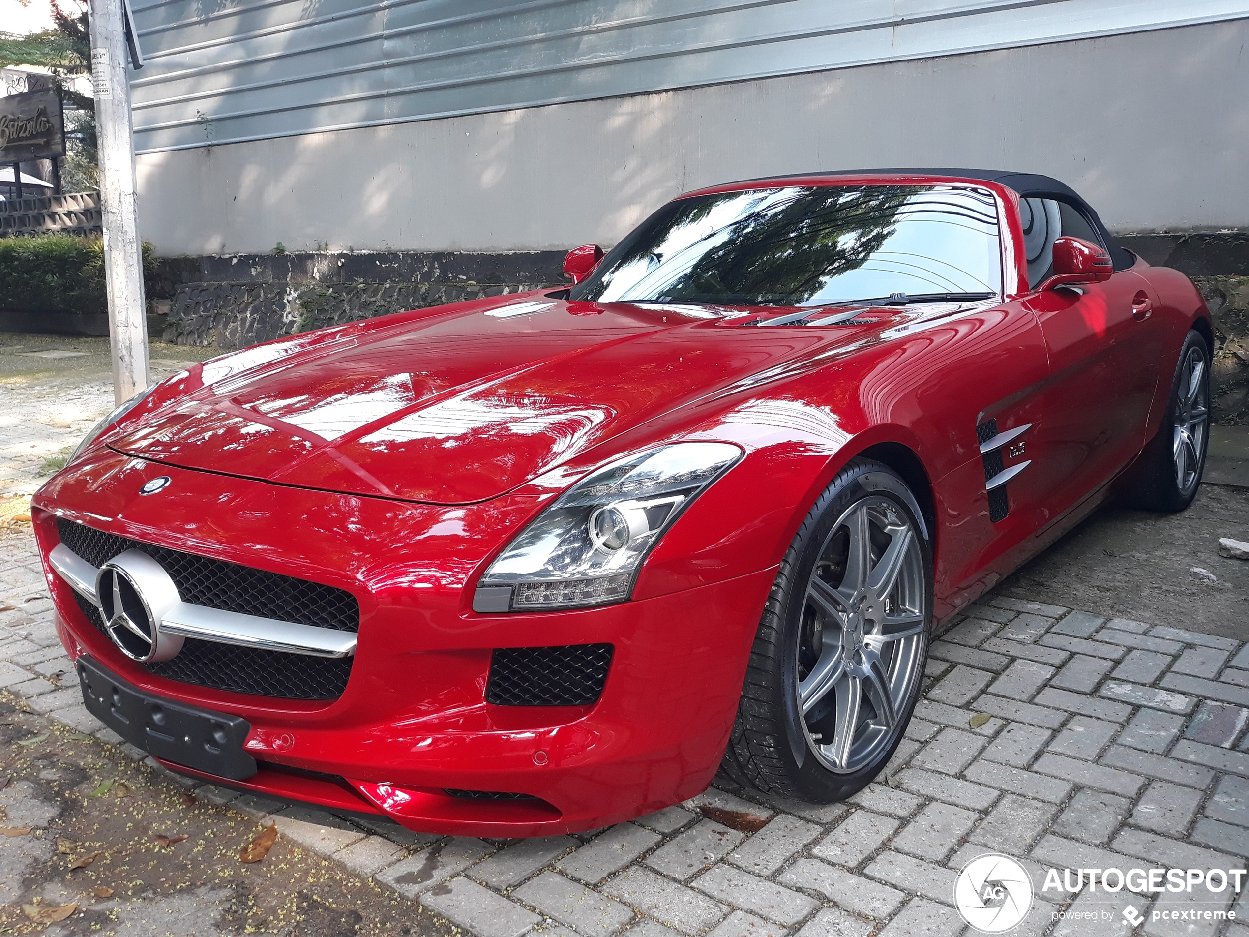 Mercedes-Benz SLS AMG Roadster