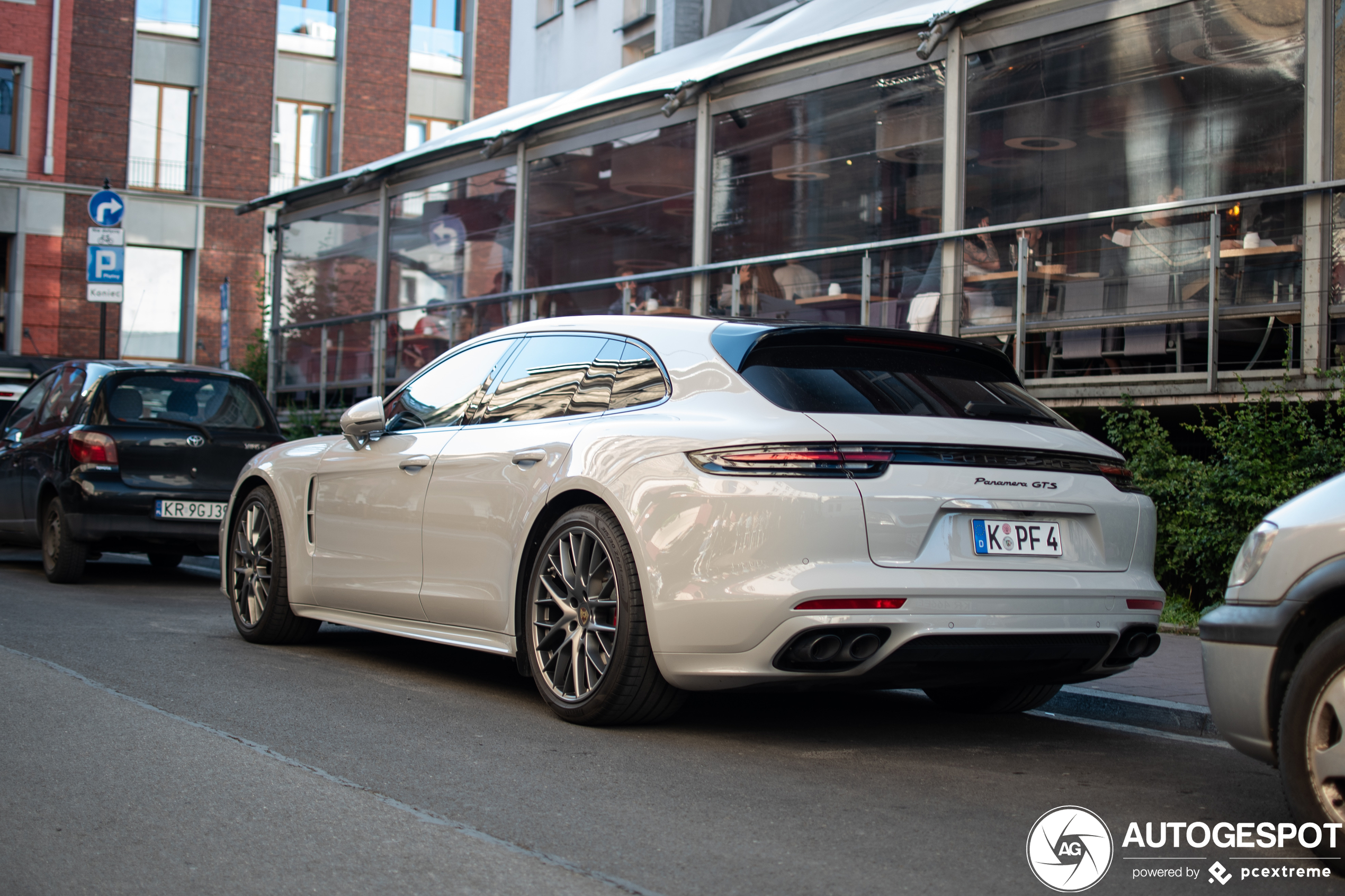 Porsche 971 Panamera GTS Sport Turismo