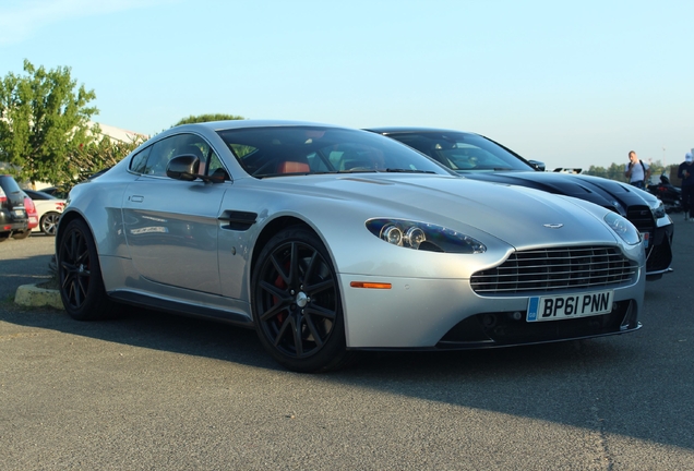 Aston Martin V8 Vantage S