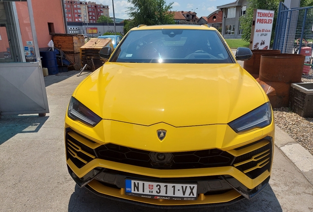 Lamborghini Urus