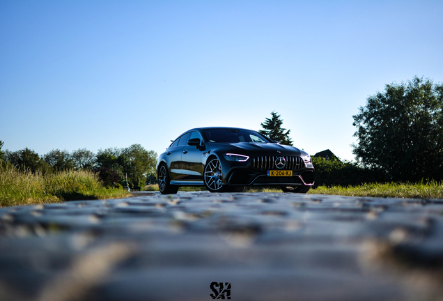 Mercedes-AMG GT 63 S X290