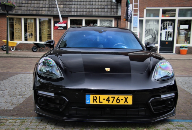 Porsche 971 Panamera Turbo S E-Hybrid