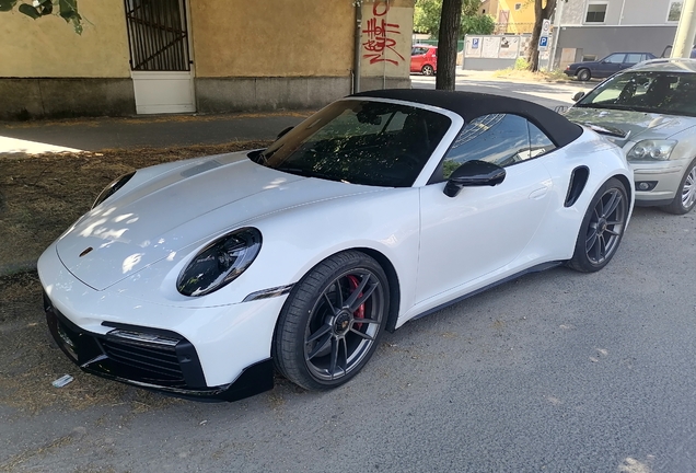 Porsche 992 Turbo Cabriolet