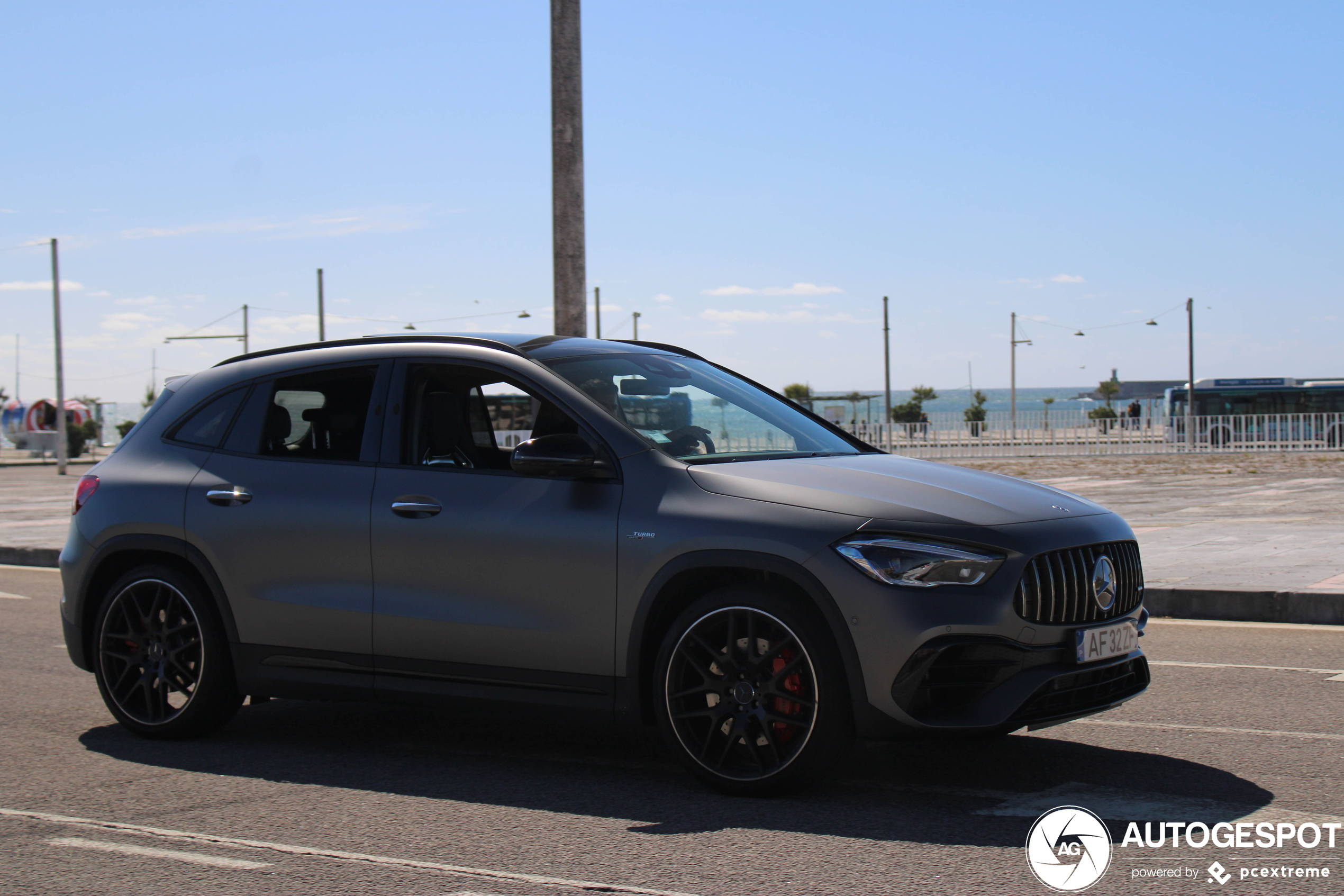 Mercedes-AMG GLA 45 S 4MATIC+ H247