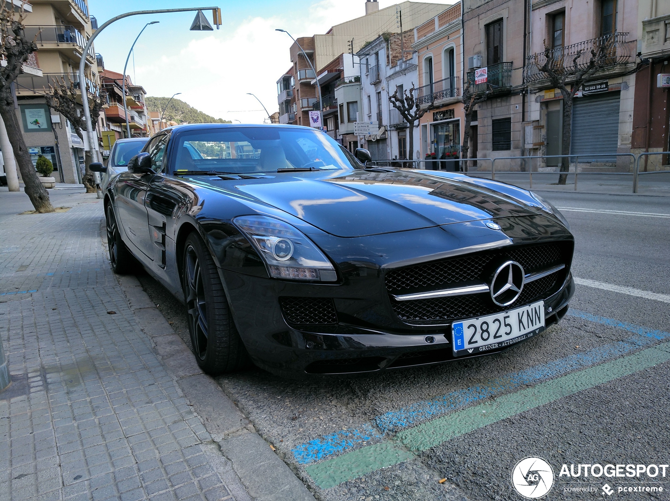 Mercedes-Benz SLS AMG