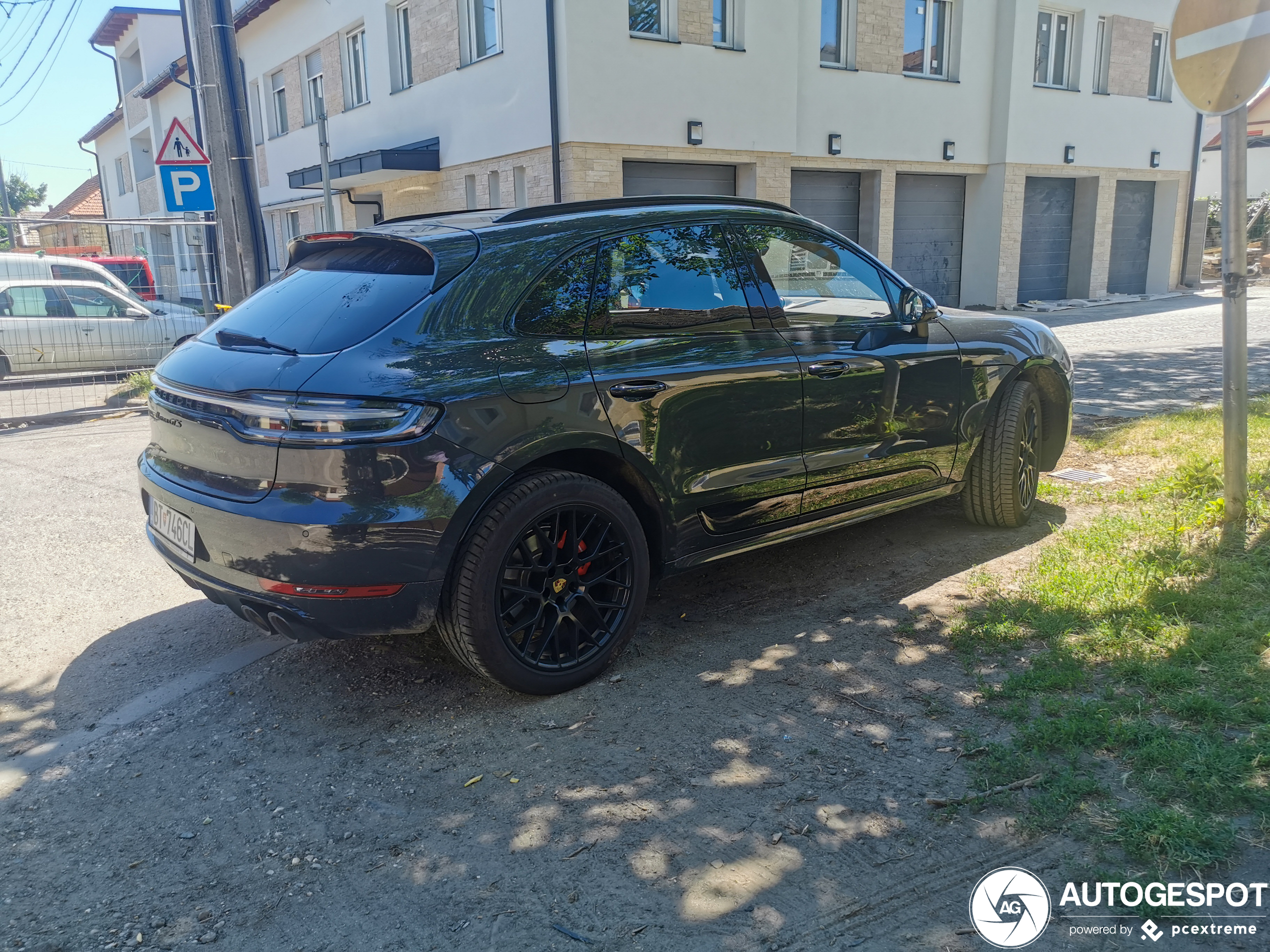 Porsche 95B Macan GTS MkII