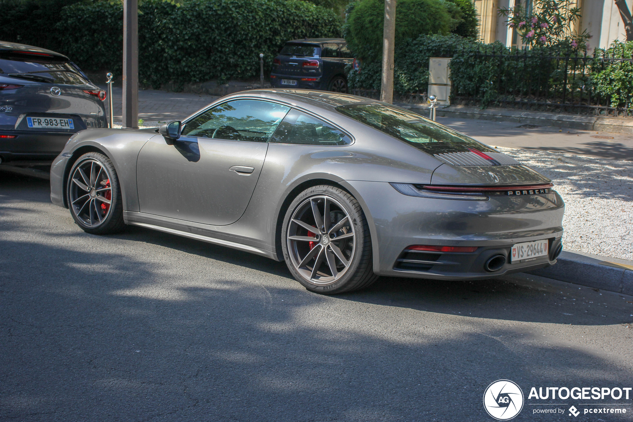 Porsche 992 Carrera 4S