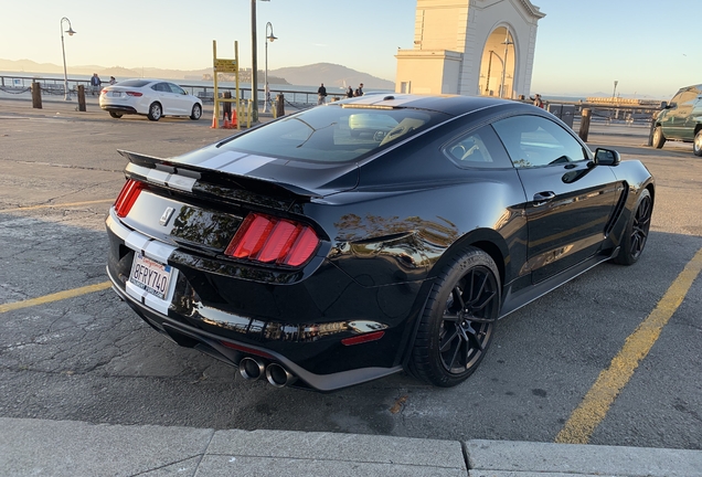 Ford Mustang Shelby GT350 2015