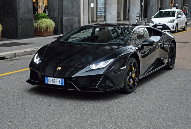 Lamborghini Huracán LP640-4 EVO