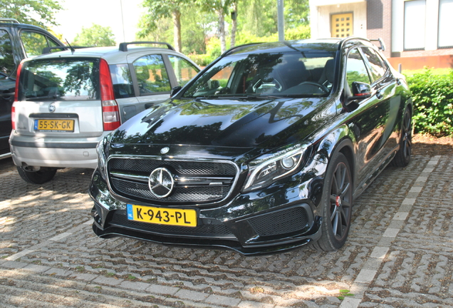 Mercedes-Benz GLA 45 AMG X156