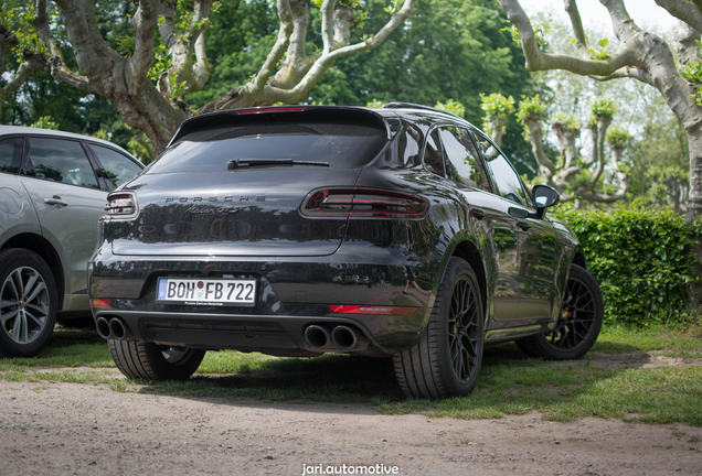 Porsche 95B Macan GTS