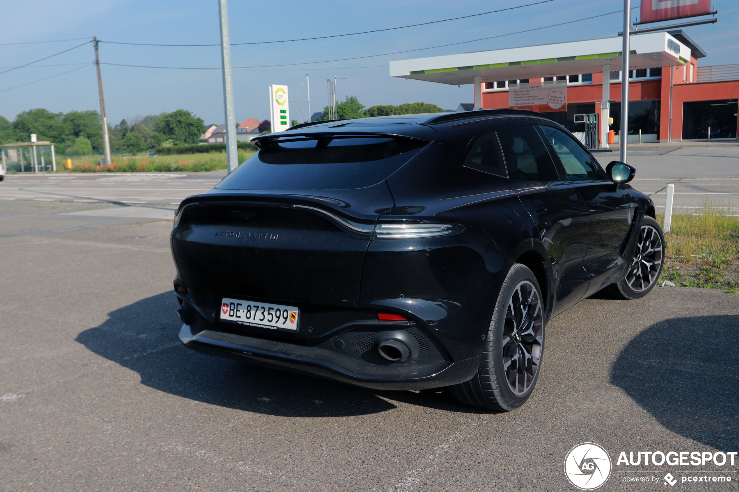 Aston Martin DBX