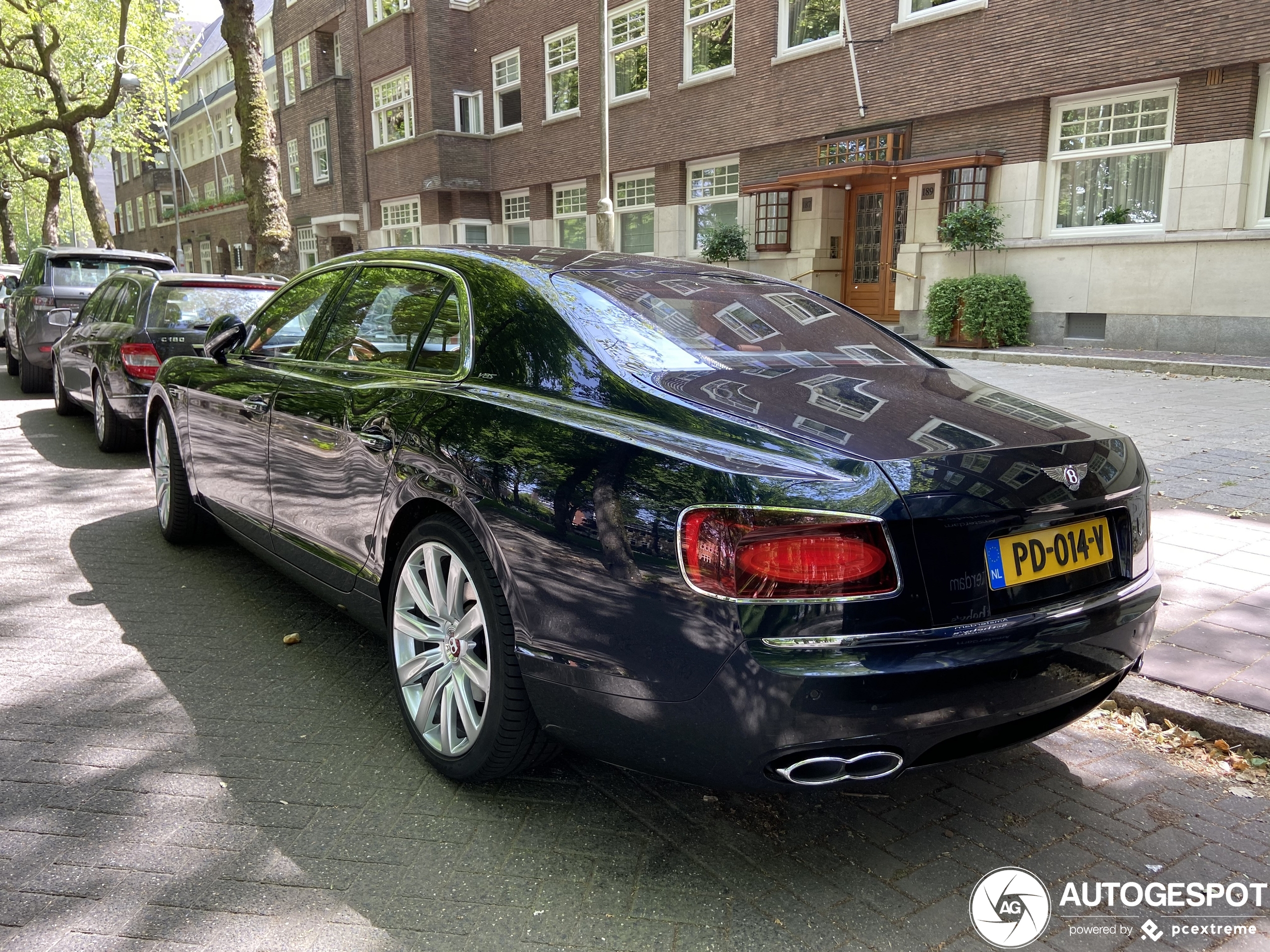 Bentley Flying Spur V8 S