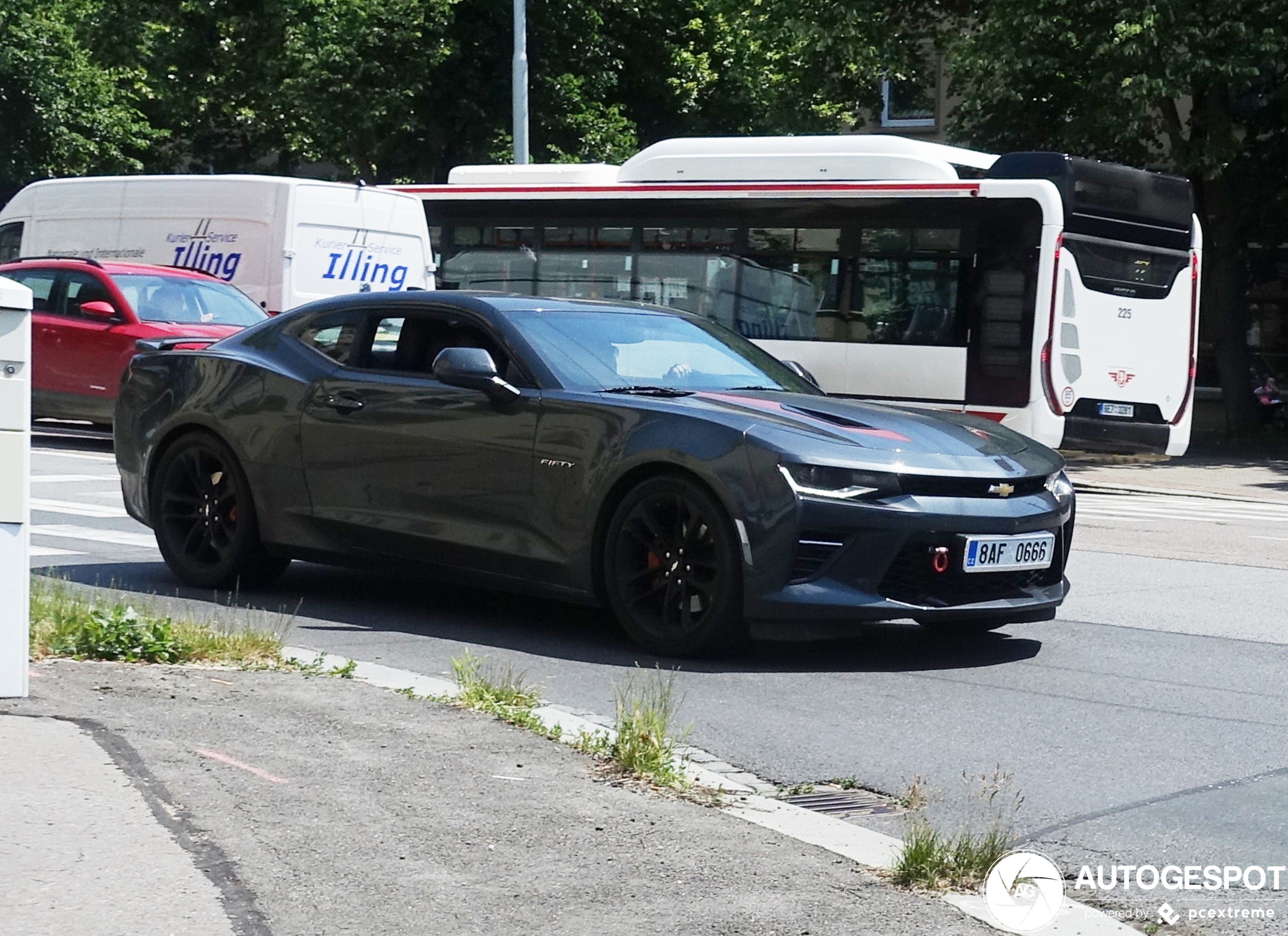 Chevrolet Camaro SS 2016 50th Anniversary