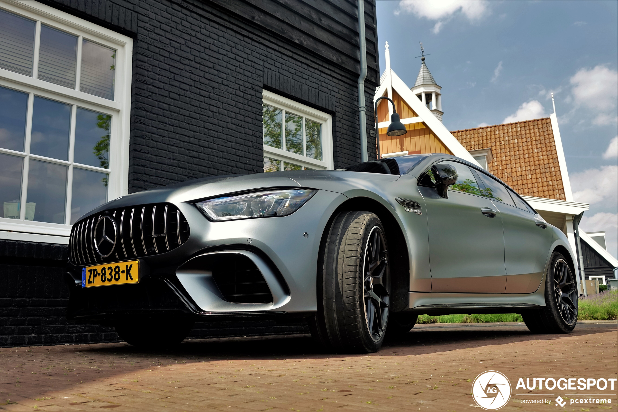 Mercedes-AMG GT 63 S X290