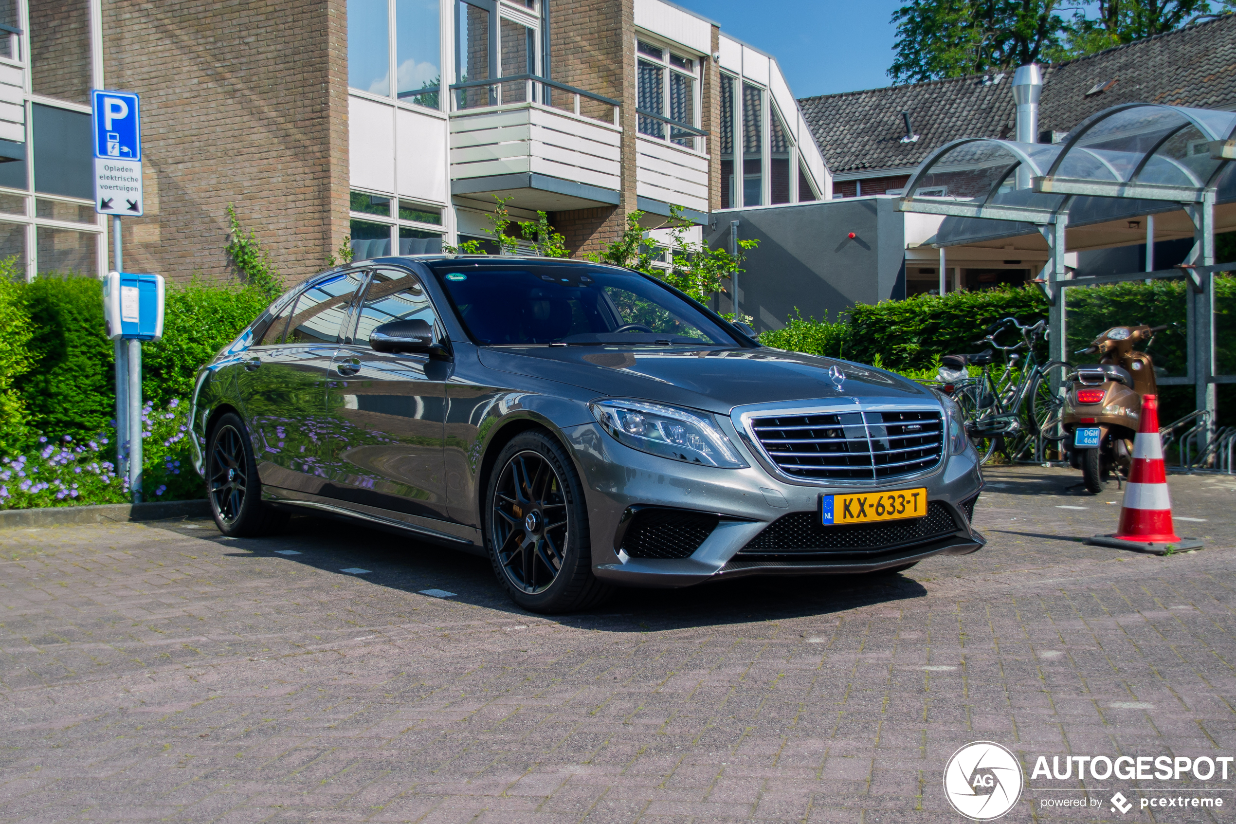 Mercedes-AMG S 63 V222